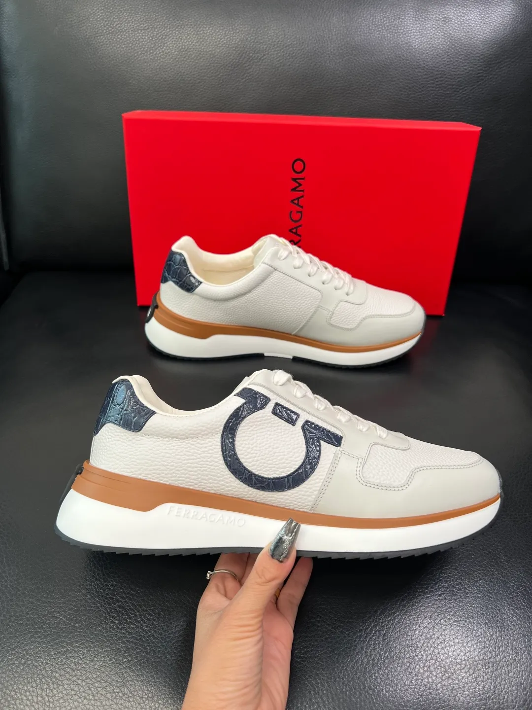 Men's shoes 💰840 Ferragamo High-quality top crafts Ferragamo counters sell original factory configuration at the same time, imported original cowhide from Italy, imported water-dyed cow lining, soles: original factory special original soles are super comfortable, original factory and single goods, welcome to compare at the same time at the counter, code number 38-44 (customized 45 46)